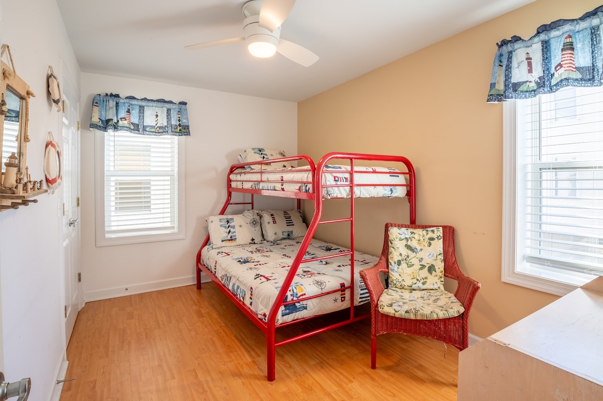 ผู้เข้าพัก Bunkroom นอนได้ 3 คน