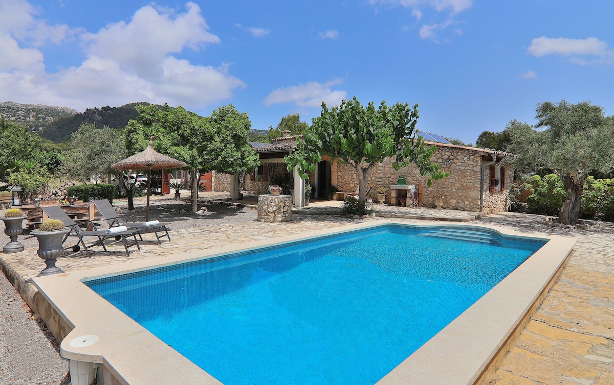 Propiedad de Airbnb exitosa: 102 Finca Caselles de Baix Etv/392 by Mallorca Cha. en Campanet