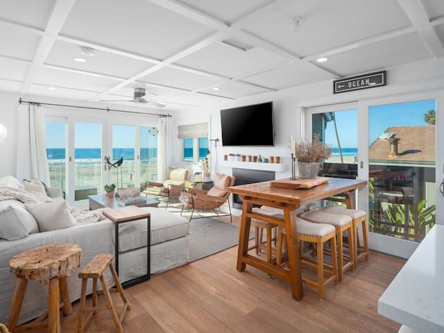 Unlimited Ocean Views from Oceanfront Penthouse