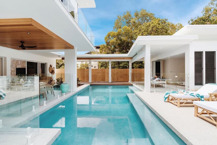 Belle Escapes Villa by the C - Heated Pool