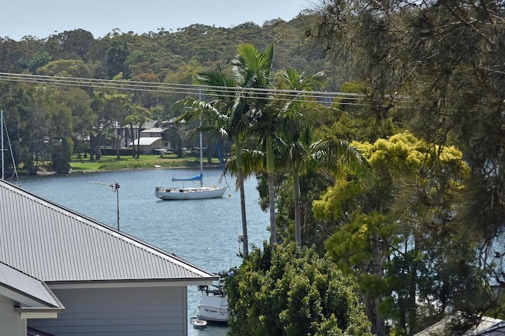 Breezy Bayside Haven At Brightwaters - ニューカッスル