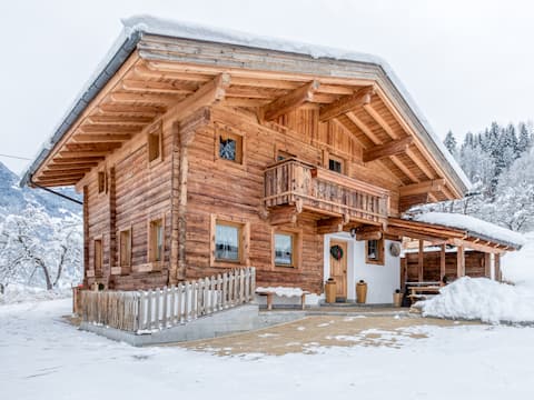 Detached chalet with sauna in Mayrhofen-Ramsau