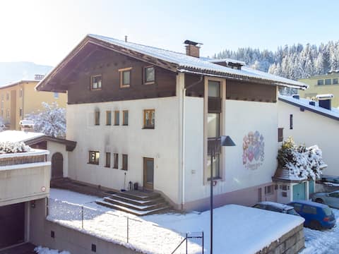 Lovely group accommodation with sauna