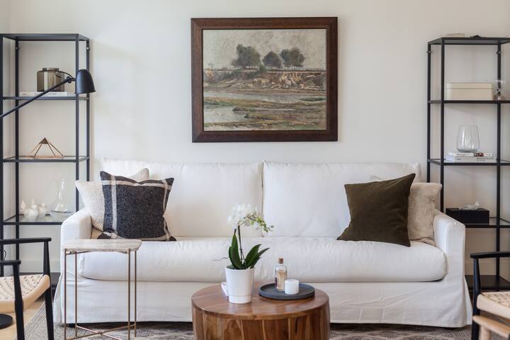 FLH Downtown Central Arammish Apartment gallery image 5