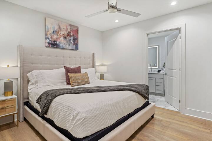 Stylish Unit near French Quarter & Superdome gallery image 4