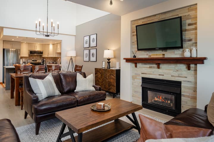 Zenaway | 3br Luxury Spacious Penthouse | Hot Tub - Whistler