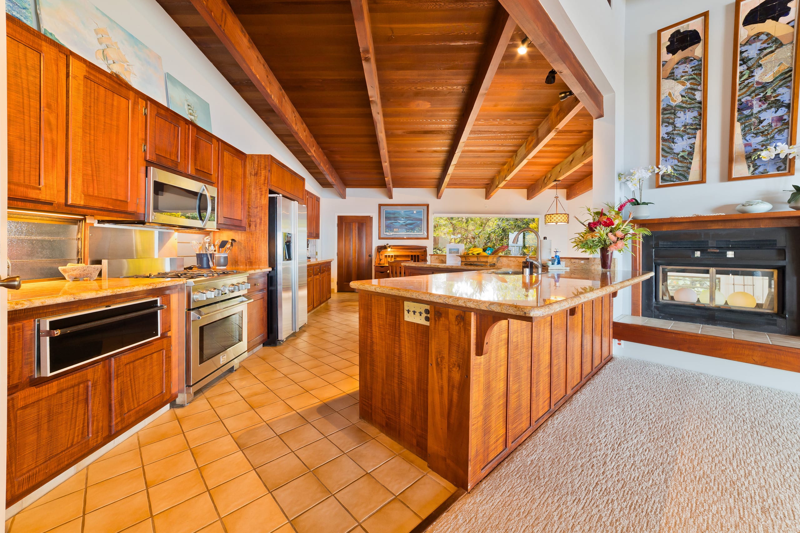 Home in Kailua-Kona · ★5.0 · 3 bedrooms · 4 beds · 3.5 baths - Image 3