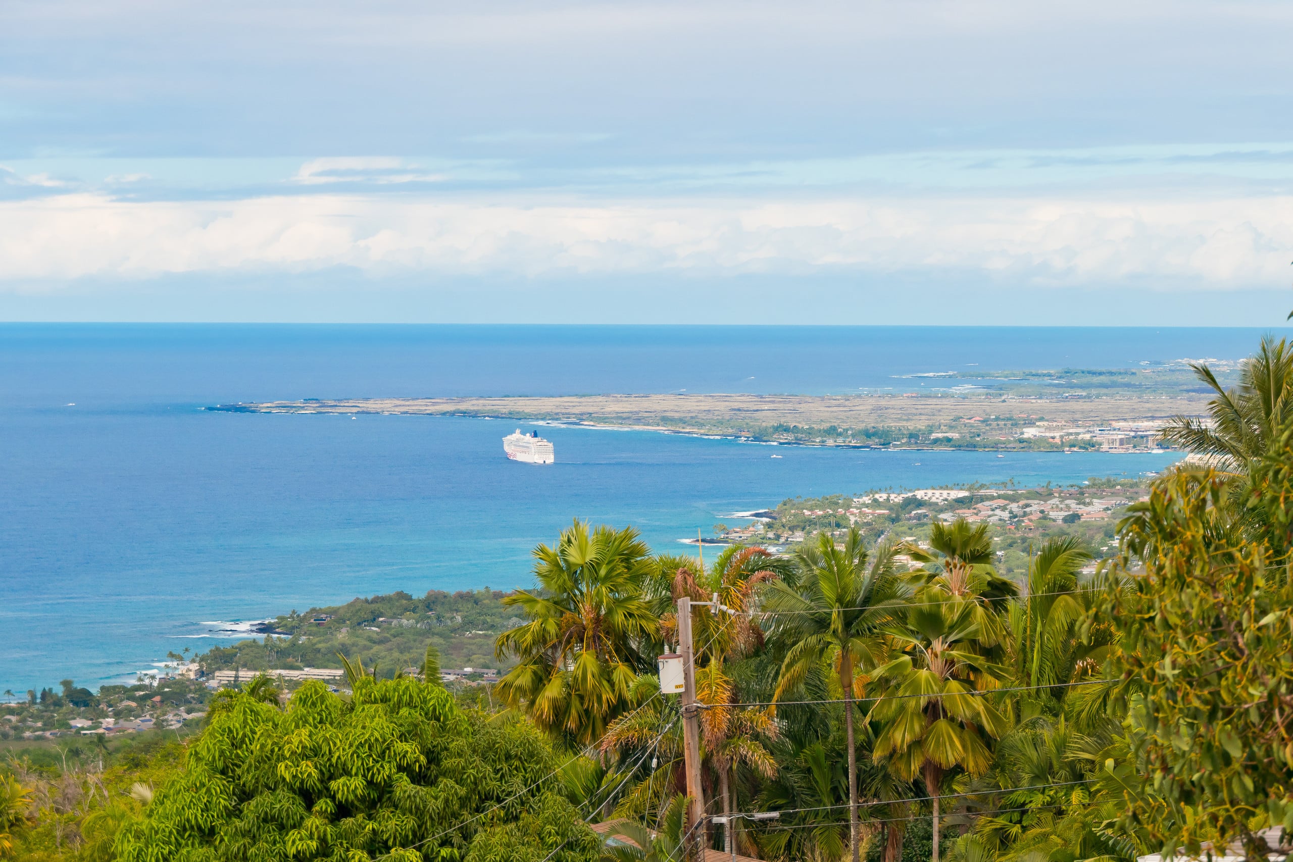 Home in Kailua-Kona · ★5.0 · 3 bedrooms · 4 beds · 3.5 baths - Image 38