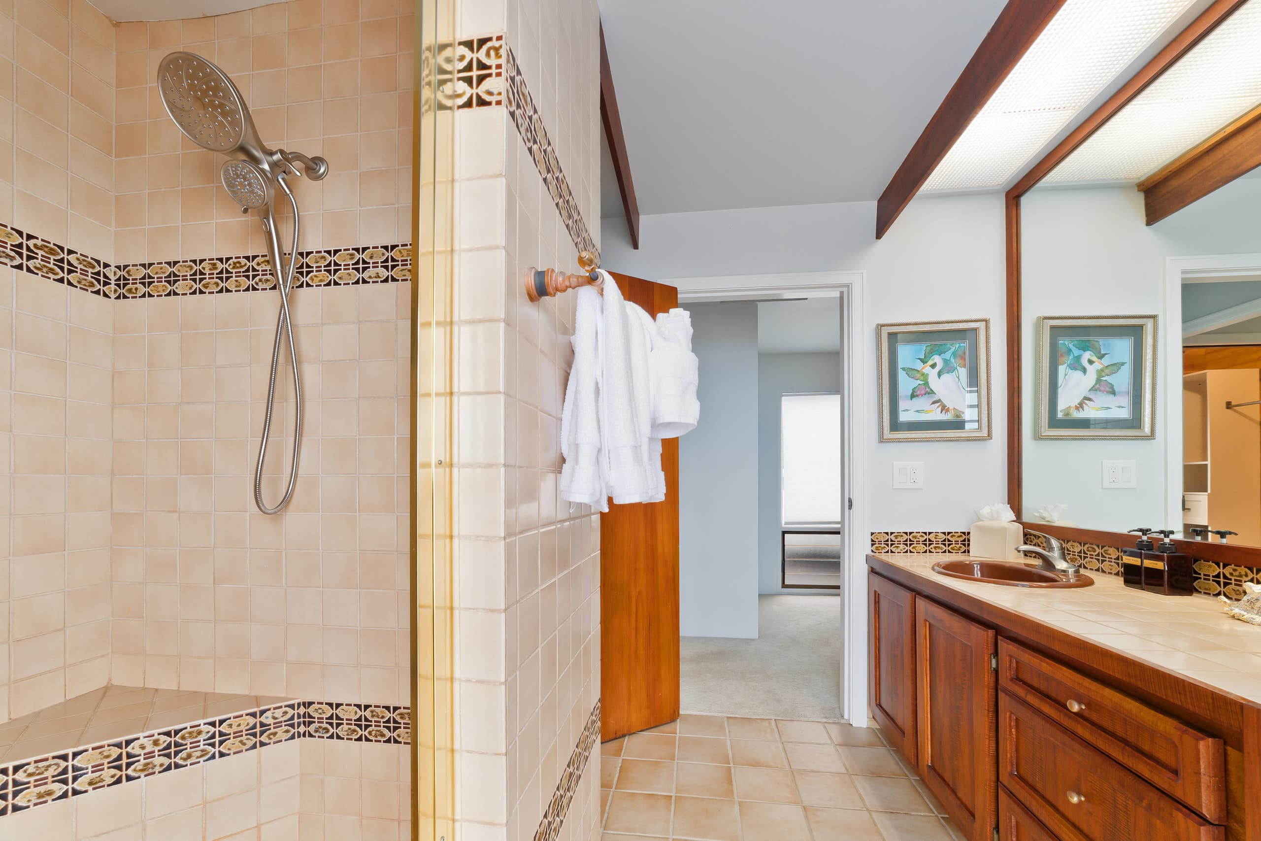 Home in Kailua-Kona · ★5.0 · 3 bedrooms · 4 beds · 3.5 baths - Image 27