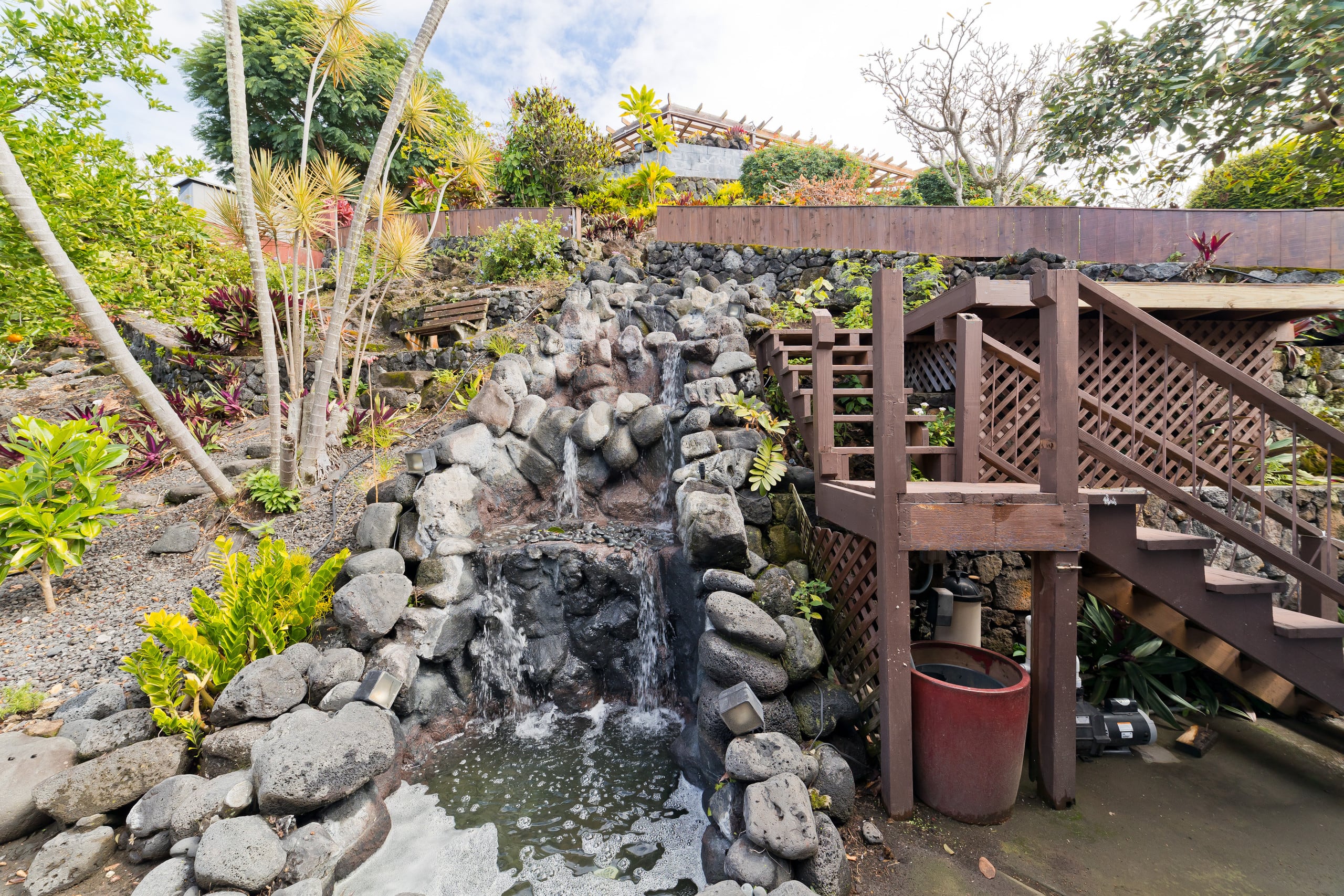 Home in Kailua-Kona · ★5.0 · 3 bedrooms · 4 beds · 3.5 baths - Image 43
