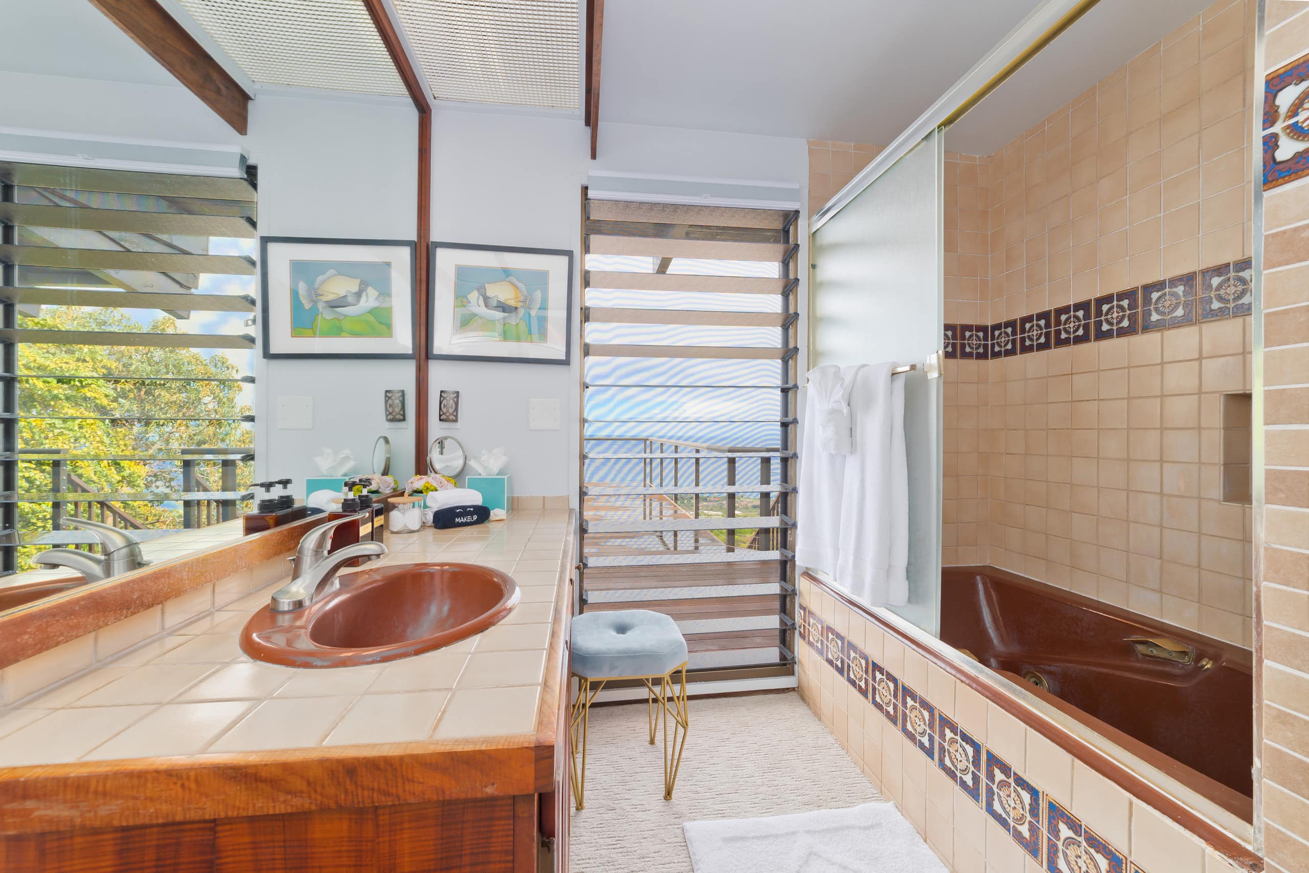 Home in Kailua-Kona · ★5.0 · 3 bedrooms · 4 beds · 3.5 baths - Image 23