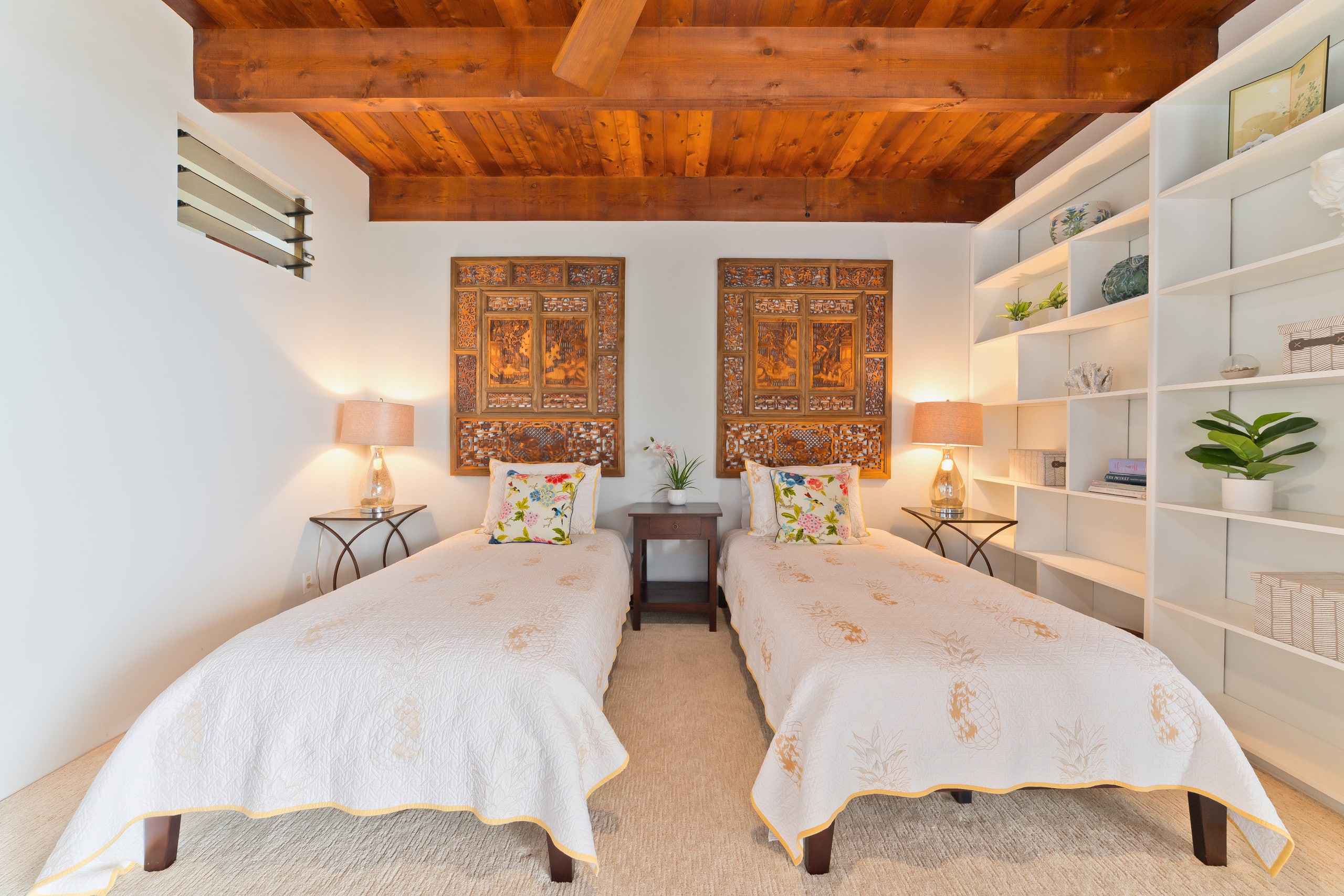 Home in Kailua-Kona · ★5.0 · 3 bedrooms · 4 beds · 3.5 baths - Image 25