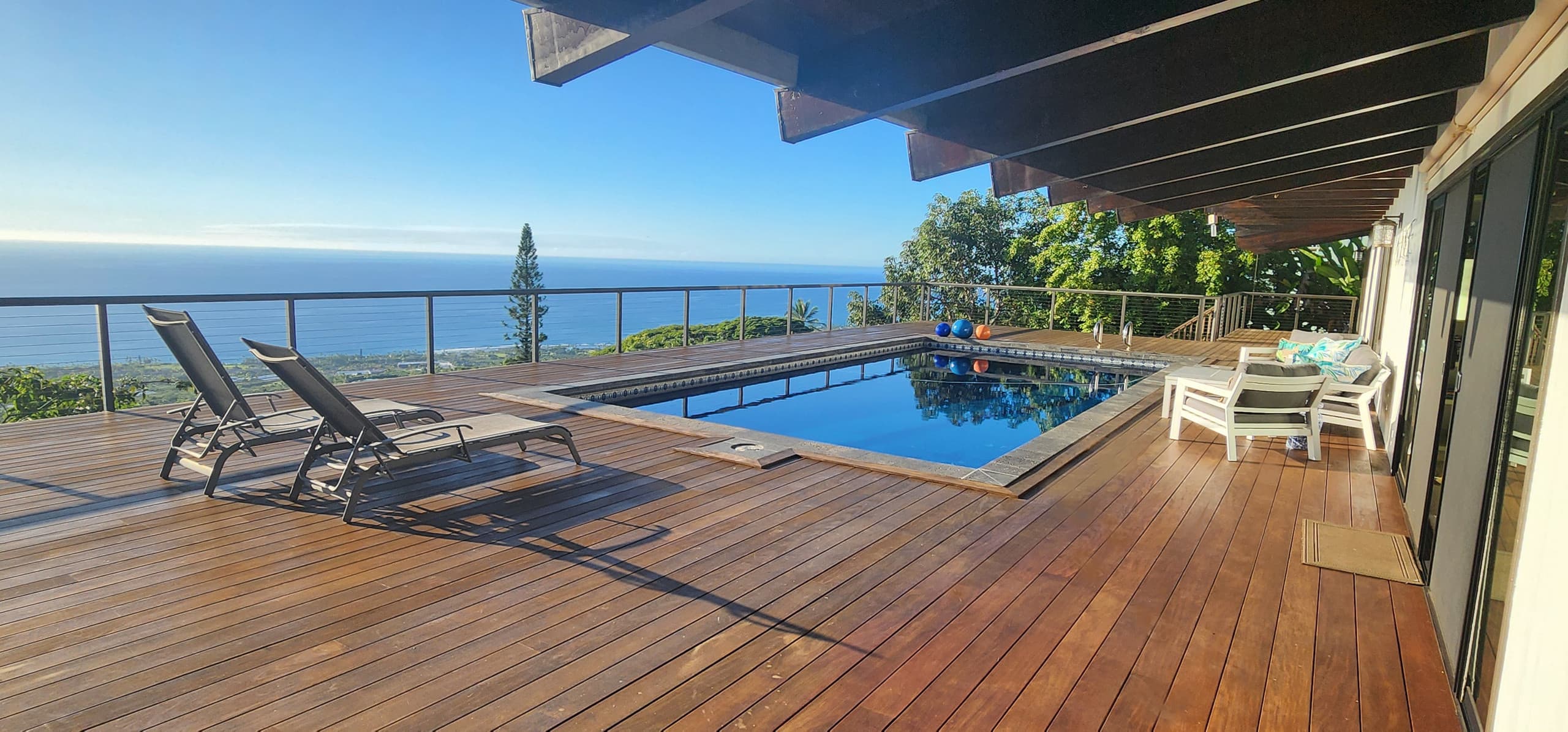 Home in Kailua-Kona · ★5.0 · 3 bedrooms · 4 beds · 3.5 baths - Image 1