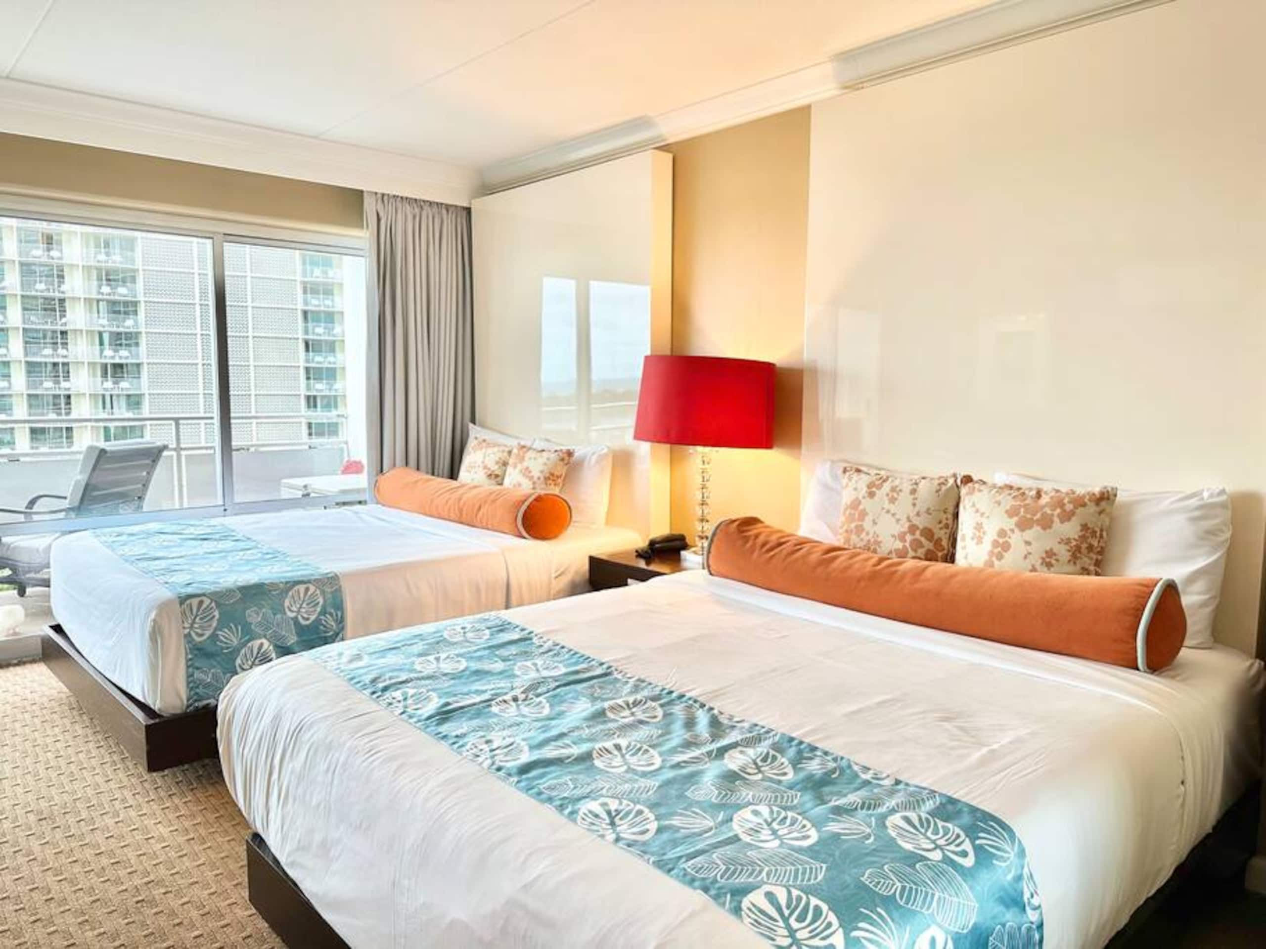 Luxury Partial Ocean/Marina View Unit @ The Ilikai - Image 14