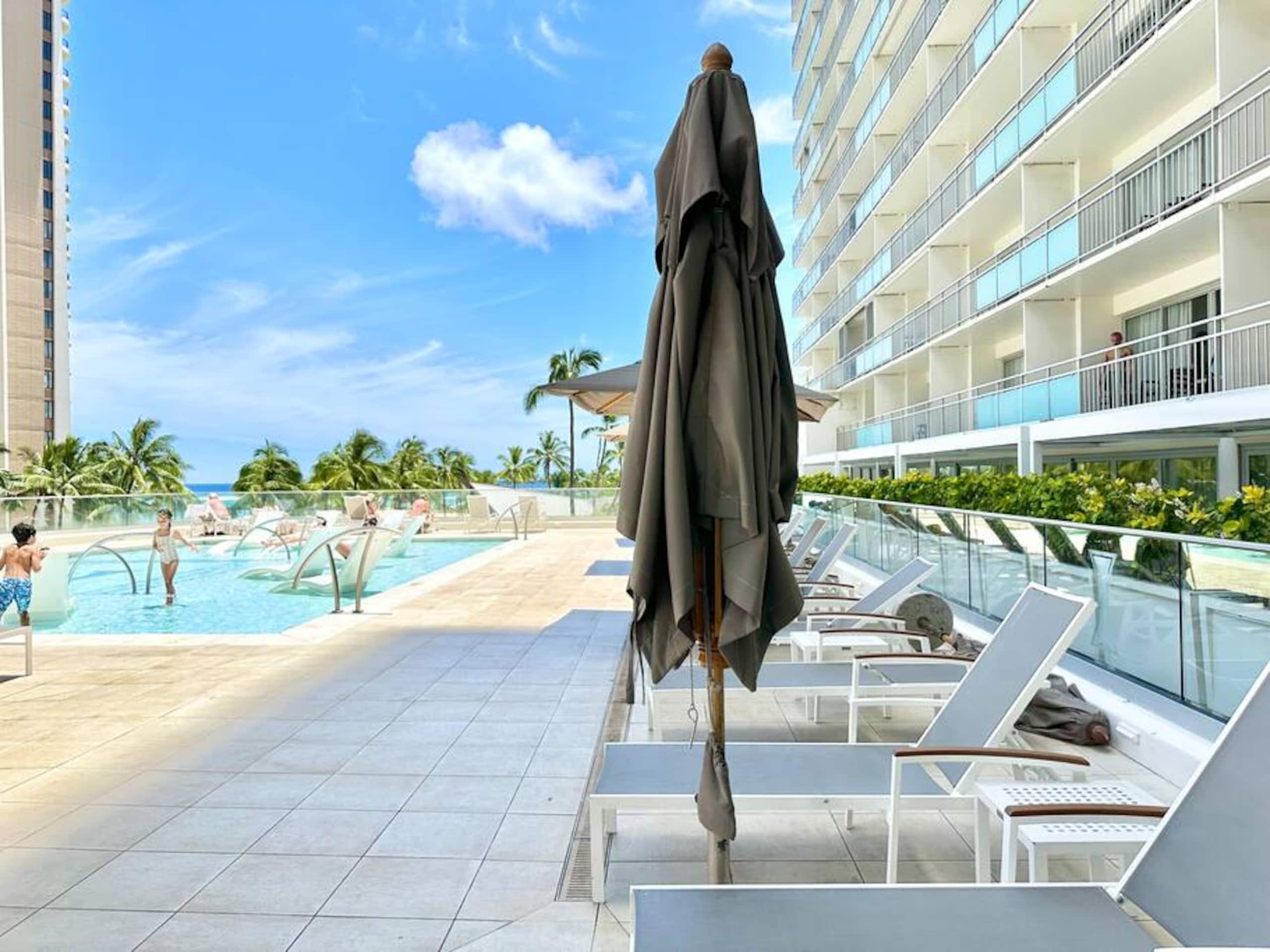Luxury Partial Ocean/Marina View Unit @ The Ilikai - Image 21