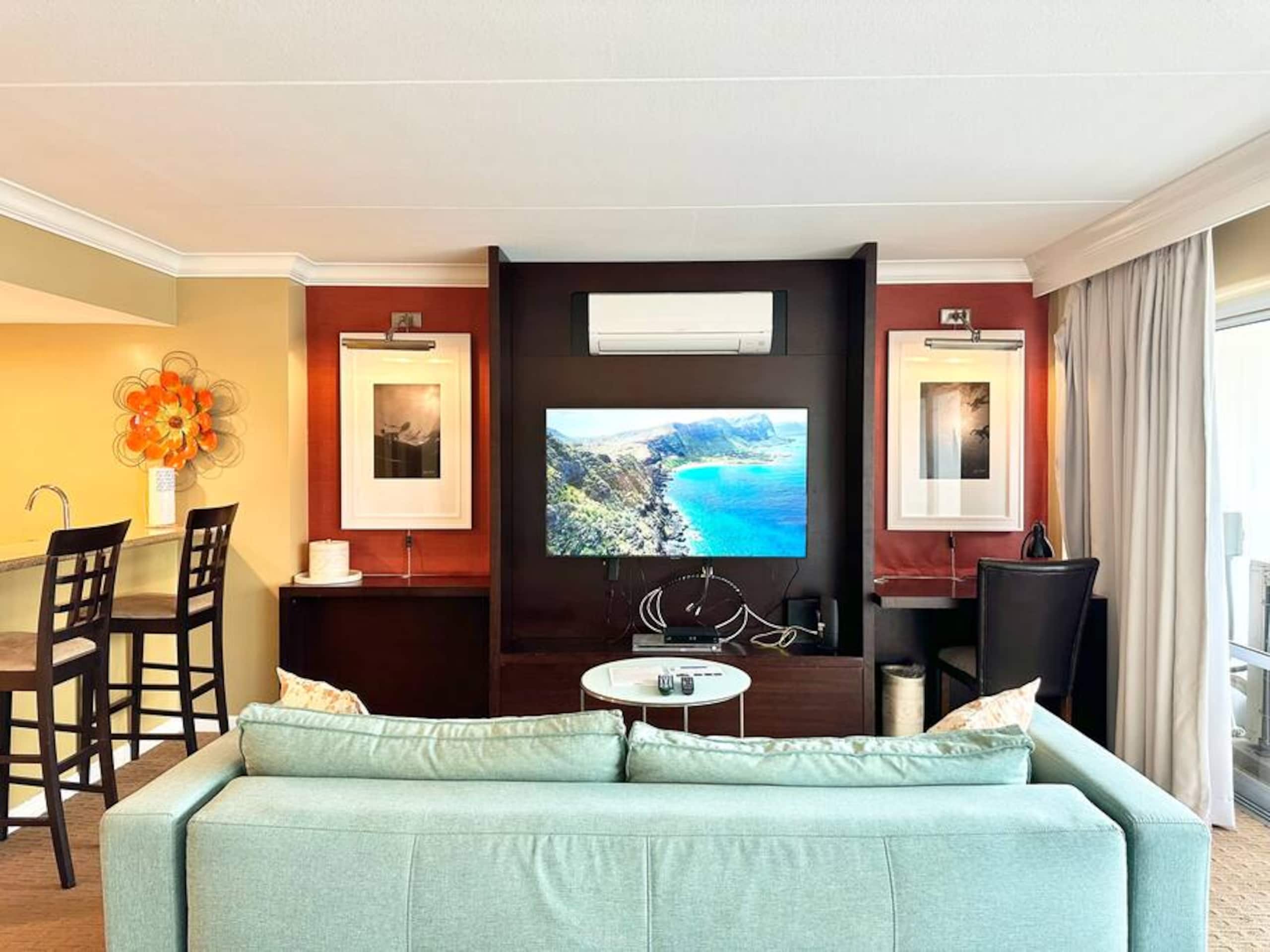 Luxury Partial Ocean/Marina View Unit @ The Ilikai - Image 10