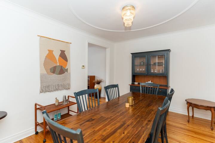 New! 4 Bedroom River Heights Home! Yard + Garage! gallery image 4