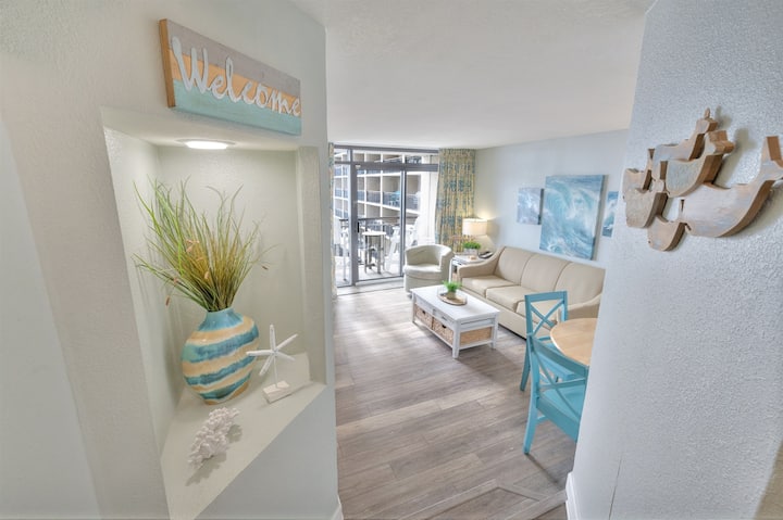 Updated 1br Direct Ocean Front Condo, Pools, Beach - North Myrtle Beach, SC