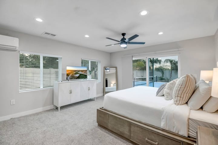 Apartmán s manželskou posteľou a vlastným vchodom na dvor