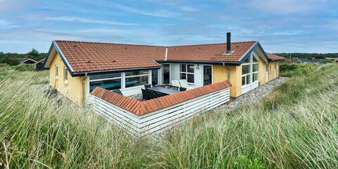 VE117 Cozy poolhouse