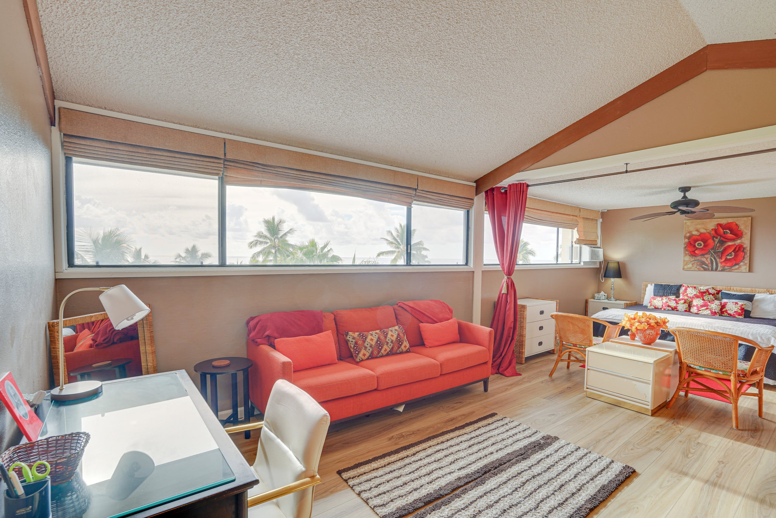 Condo in Kailua-Kona · ★4.77 · 2 bedrooms · 5 beds · 3 shared baths - Image 17
