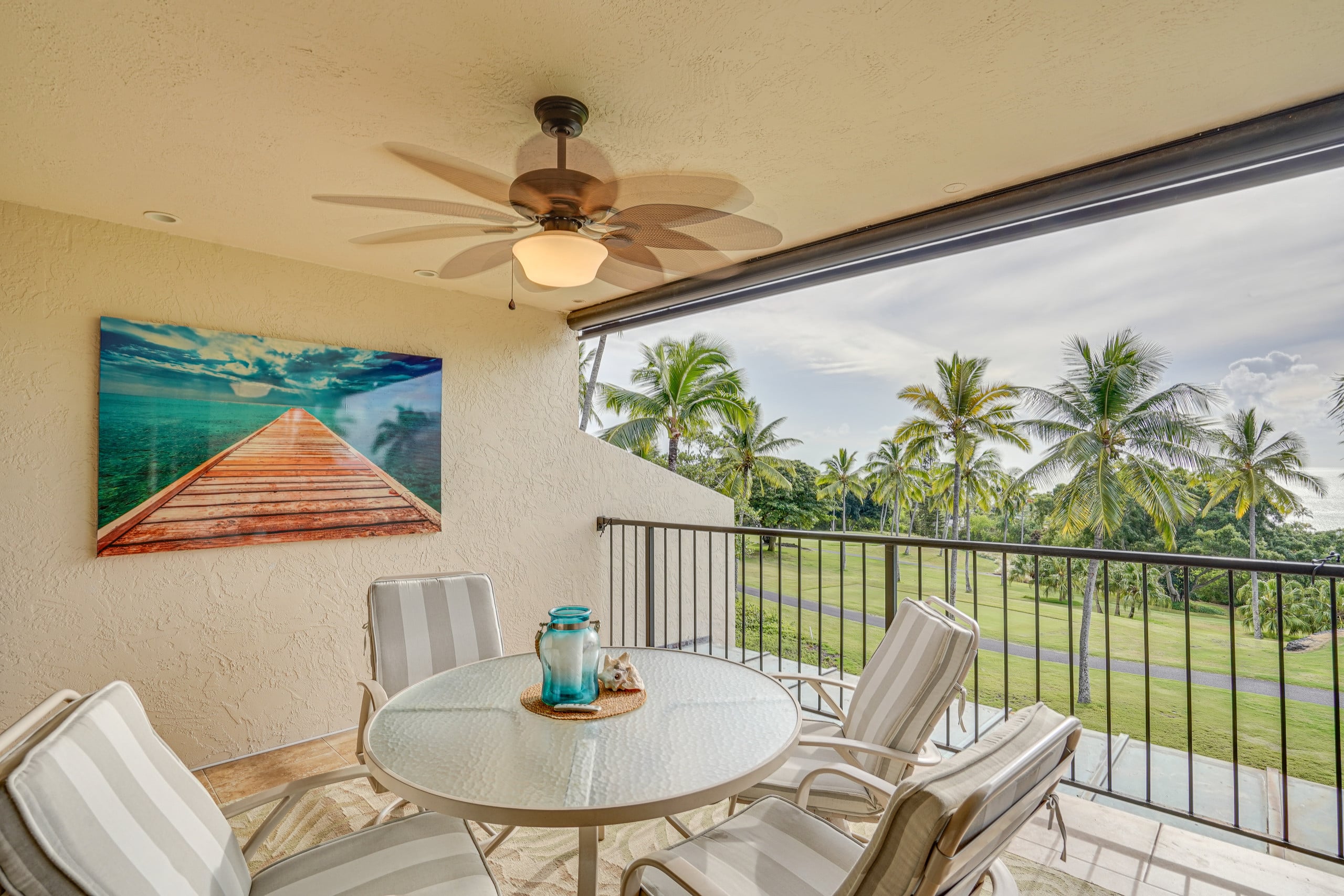 Condo in Kailua-Kona · ★4.77 · 2 bedrooms · 5 beds · 3 shared baths - Image 2