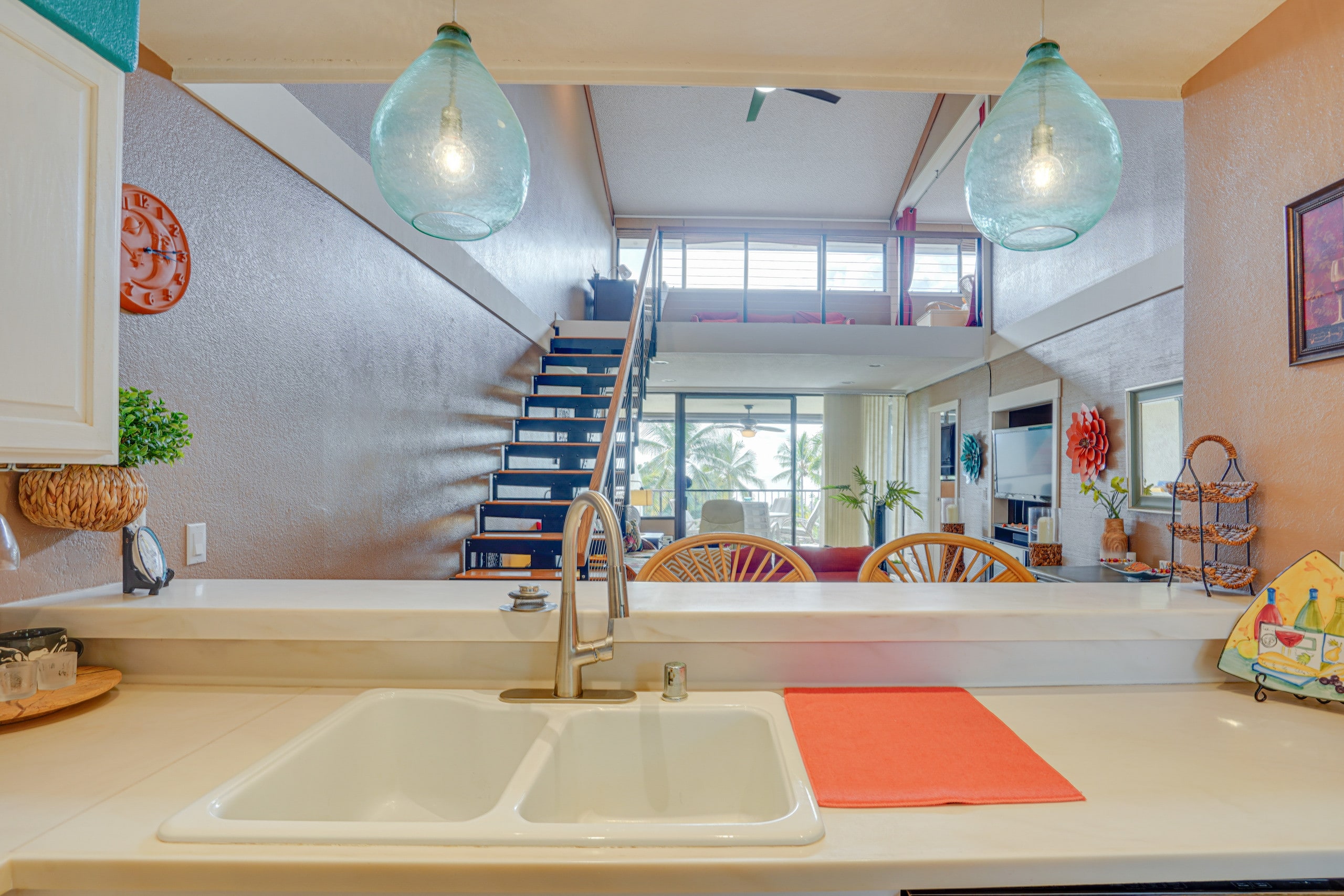 Condo in Kailua-Kona · ★4.77 · 2 bedrooms · 5 beds · 3 shared baths - Image 7