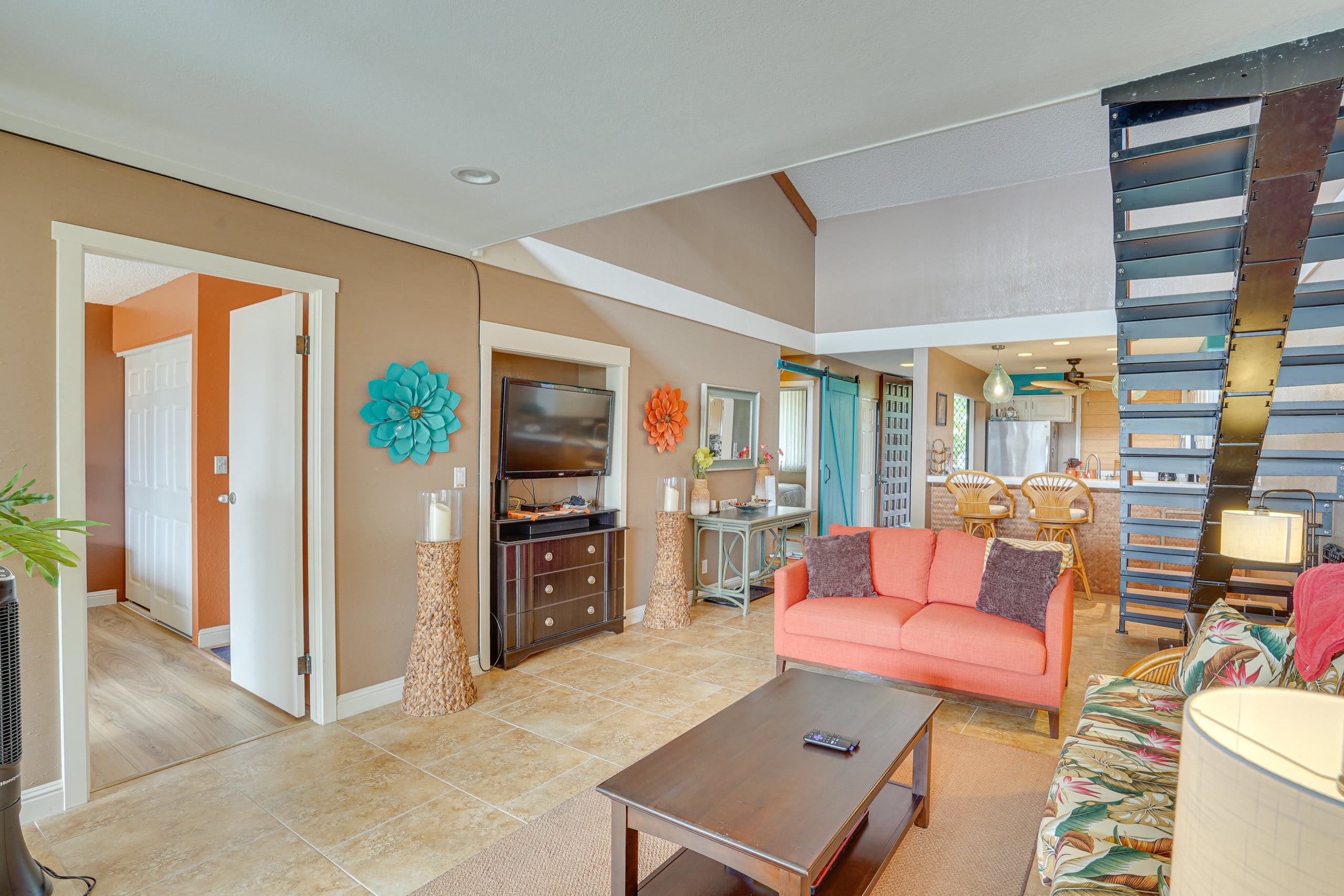 Condo in Kailua-Kona · ★4.77 · 2 bedrooms · 5 beds · 3 shared baths - Image 1