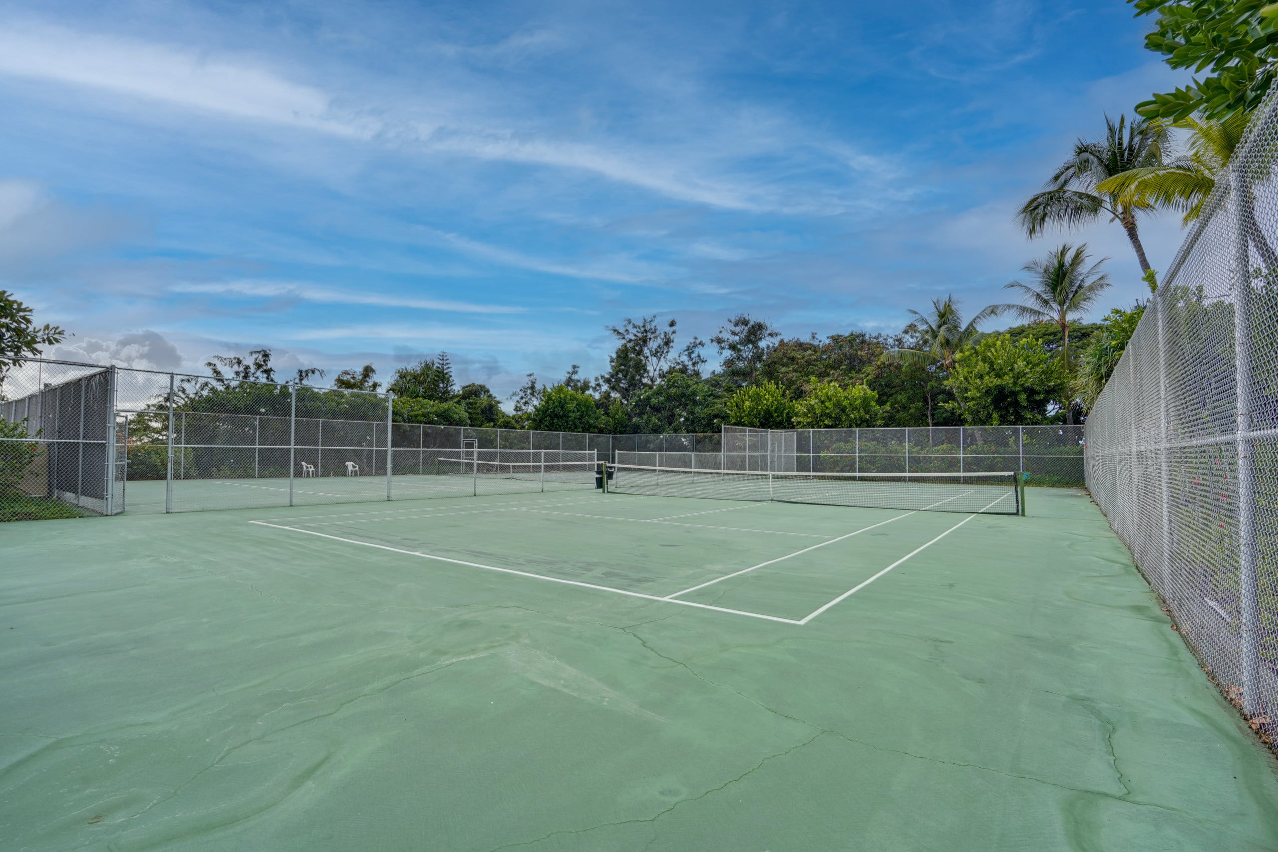 Condo in Kailua-Kona · ★4.77 · 2 bedrooms · 5 beds · 3 shared baths - Image 30