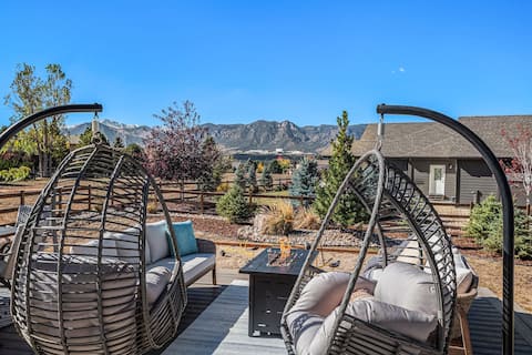 Huge family Home w/Hot Tub/Views/Location!