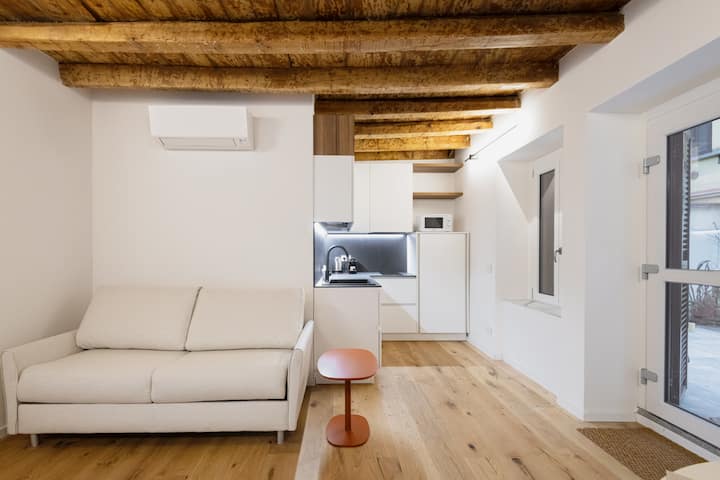 Easylife - Milano - Castaldi 26 P1d -Porta Venezia - Milan