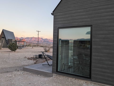 Stardust Luxury Cottage with loft & a great view