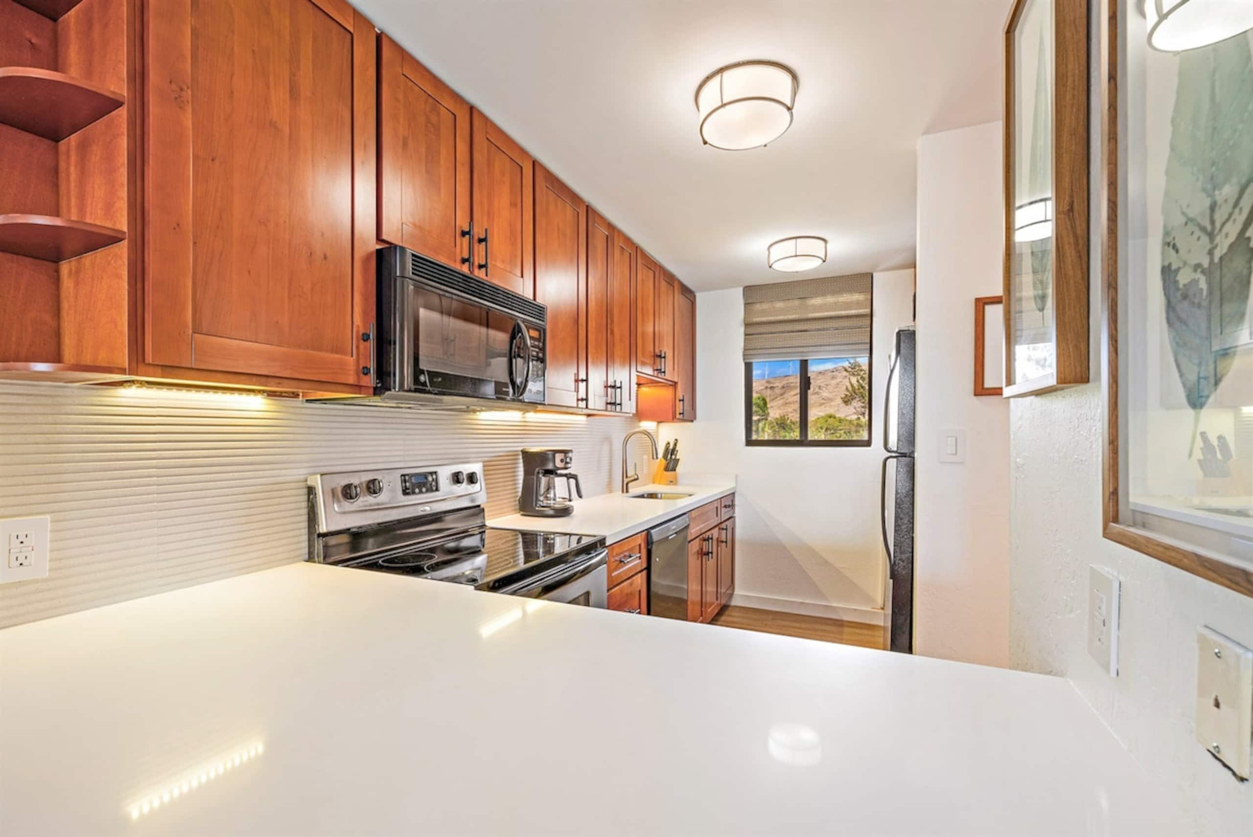 Condo in Wailuku · ★4.95 · 2 bedrooms · 4 beds · 2 private baths - Image 14