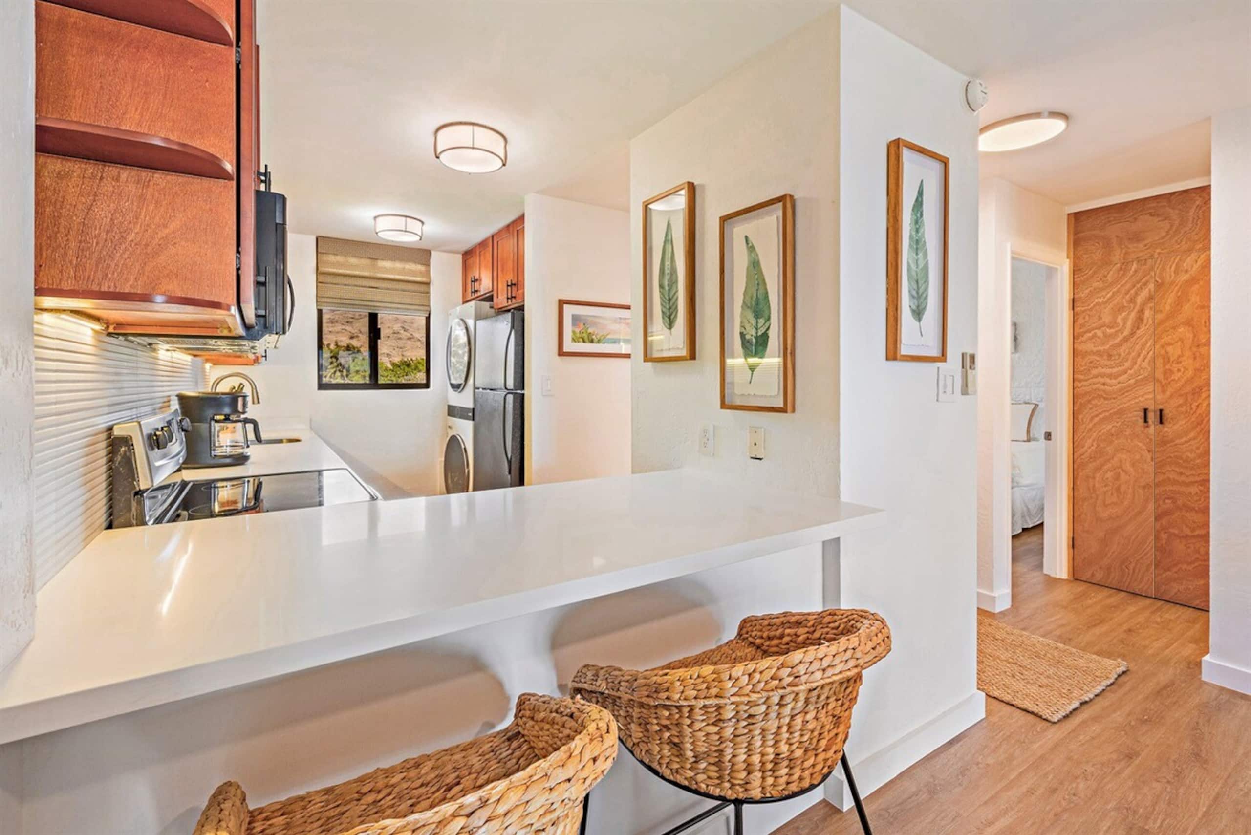 Condo in Wailuku · ★4.95 · 2 bedrooms · 4 beds · 2 private baths - Image 12