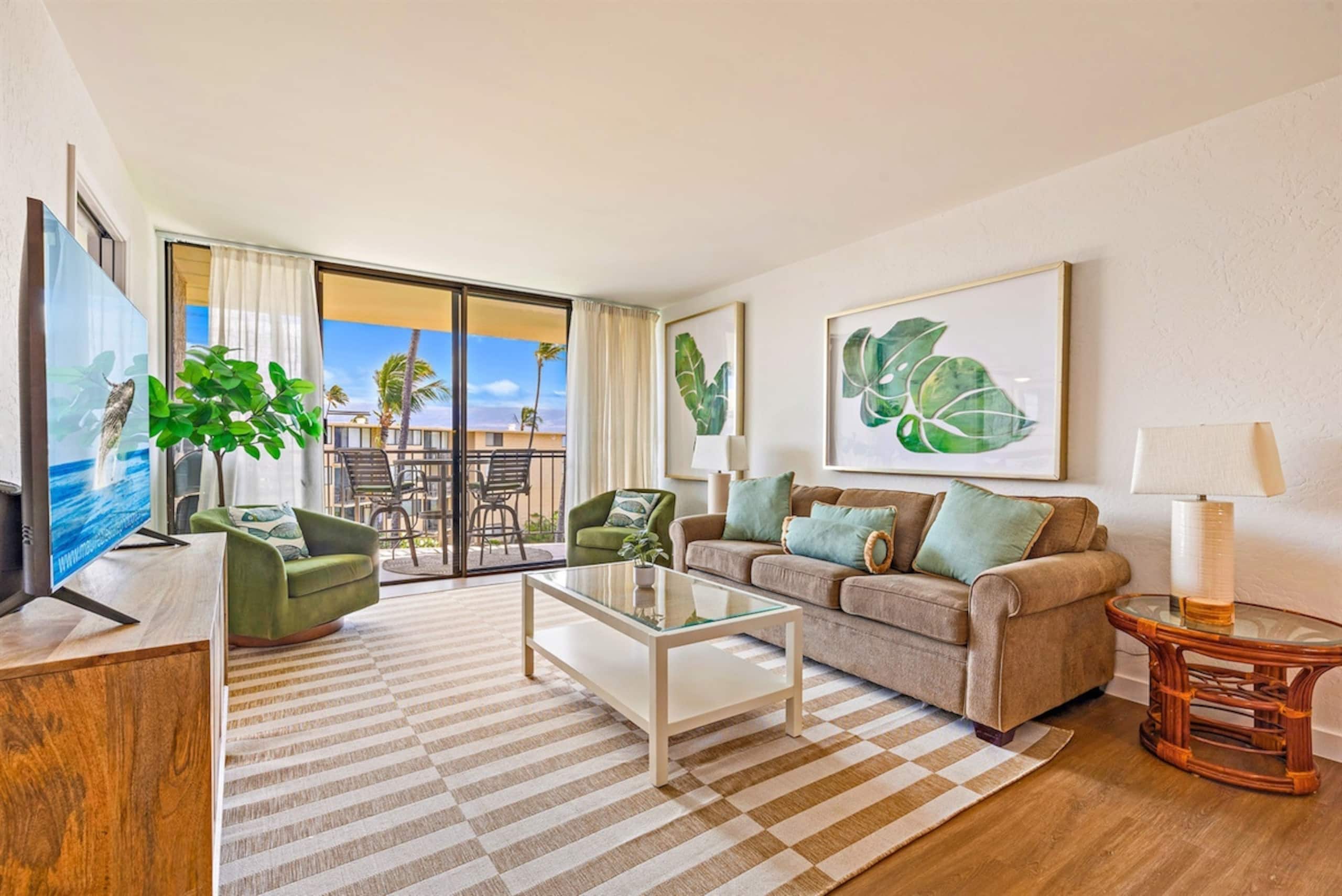 Condo in Wailuku · ★4.95 · 2 bedrooms · 4 beds · 2 private baths - Image 2