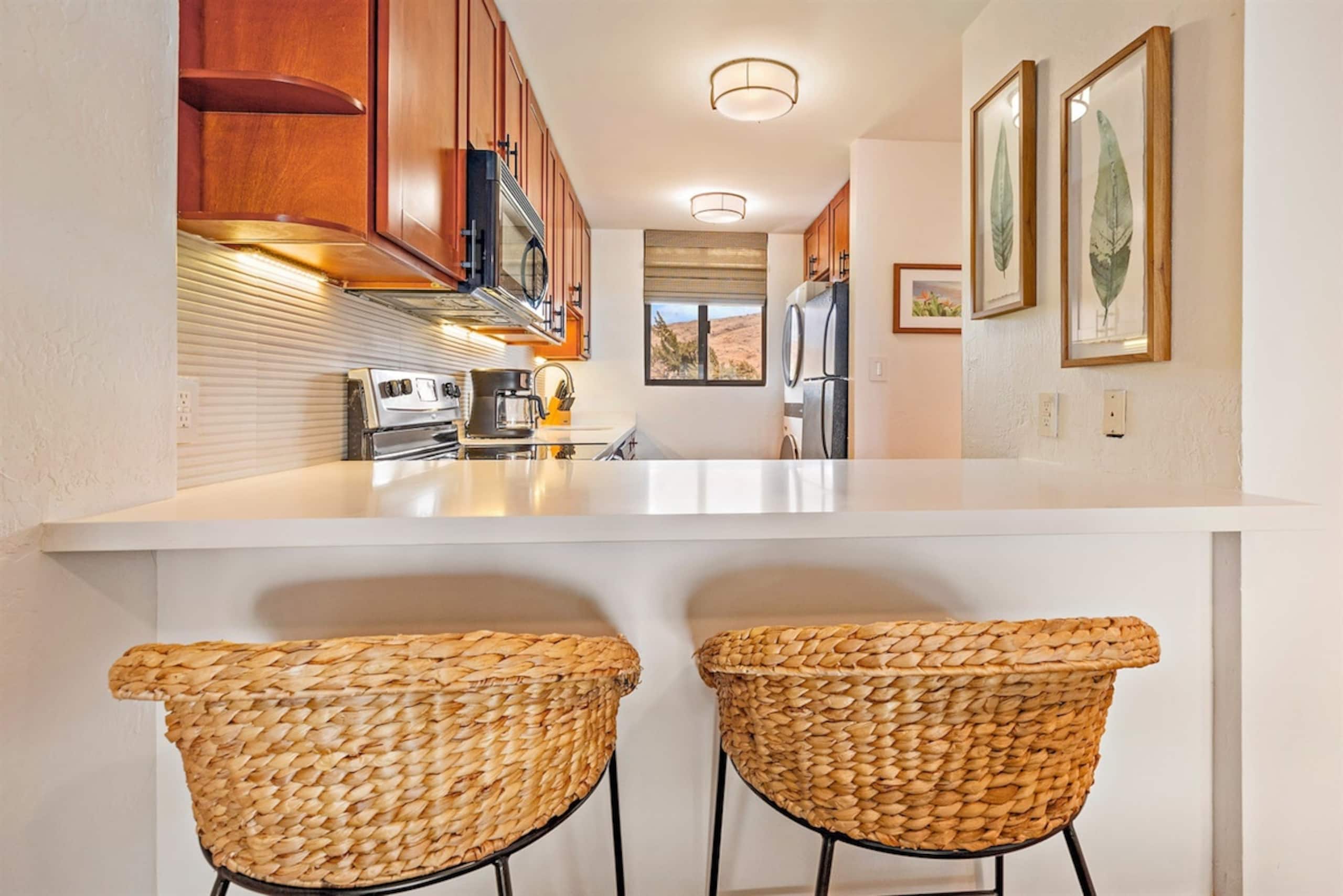 Condo in Wailuku · ★4.95 · 2 bedrooms · 4 beds · 2 private baths - Image 13