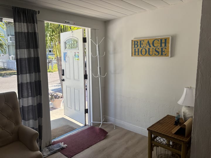 Seaside Retreat Cottages #4 - Indian Rocks Beach, FL