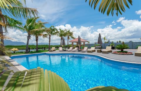 6BR Riverfront Villa | Private Pool | Gym | Games