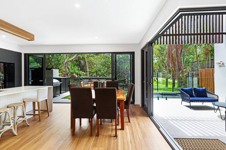 Oceanic-Pet Friendly townhouse 8min to Mooloolaba