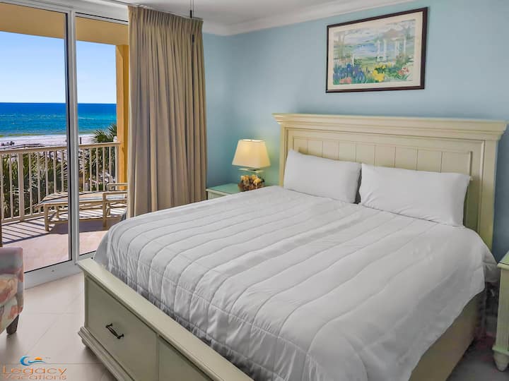 Azure #307 Dormitorio principal - Cama tamaño king. 