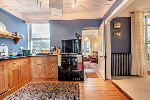 3 Bed in Aberaeron (oc-b27954)