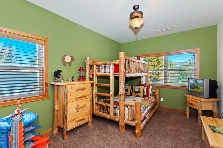 საძინებელი 4