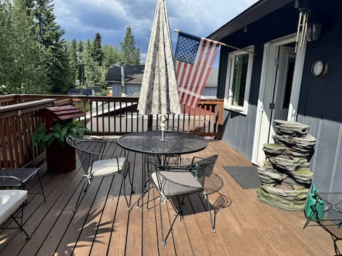 Successful Airbnb property: Northern Knights in Fairbanks