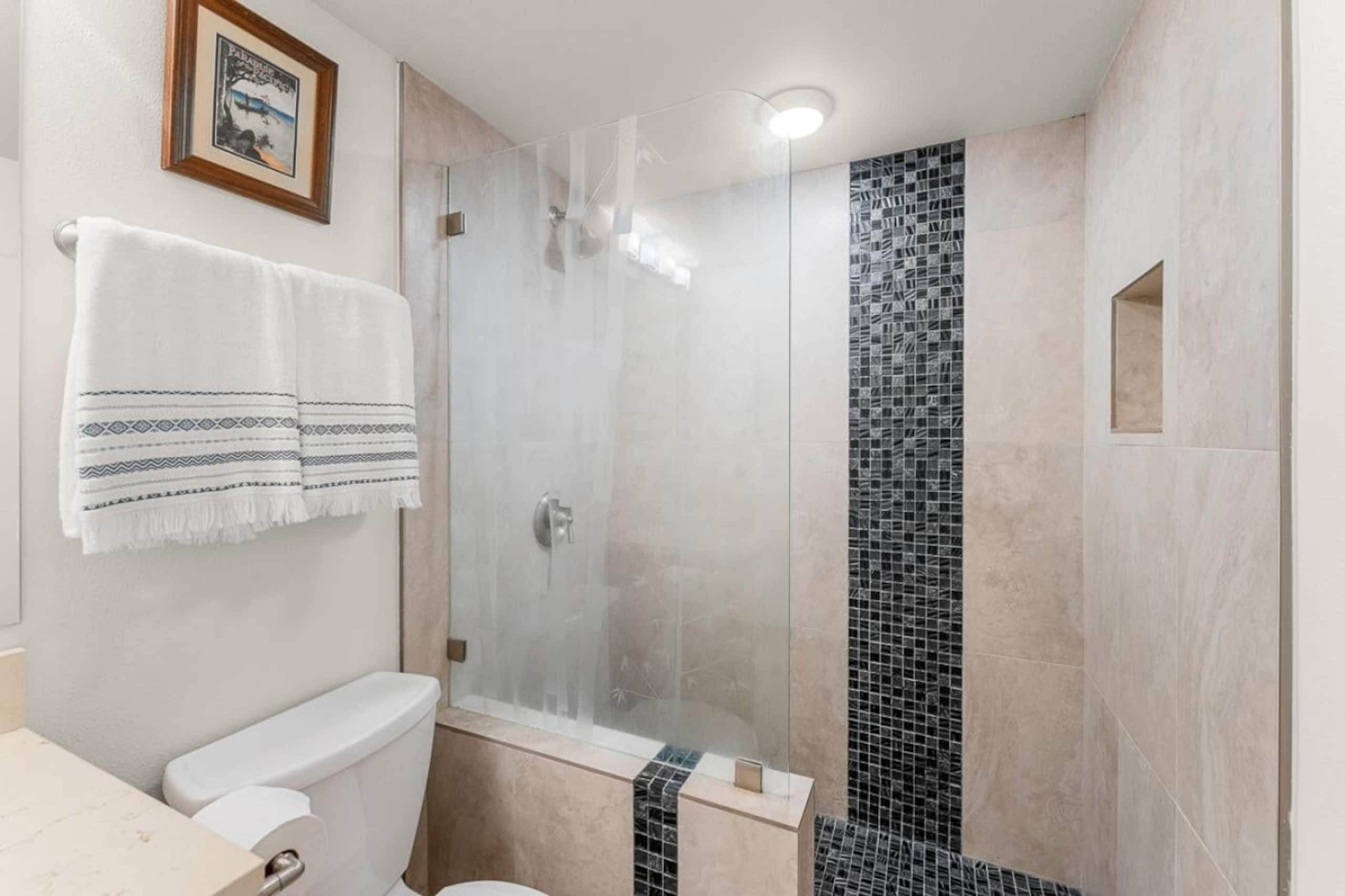 Condo in Kihei · ★5.0 · 1 bedroom · 2 beds · 2 private baths - Image 15