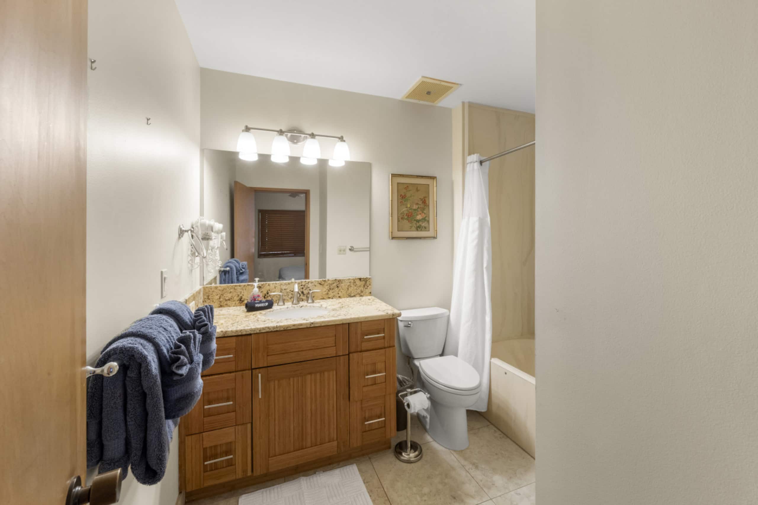 Condo in Kihei · ★4.9 · 2 bedrooms · 3 beds · 2 baths - Image 35