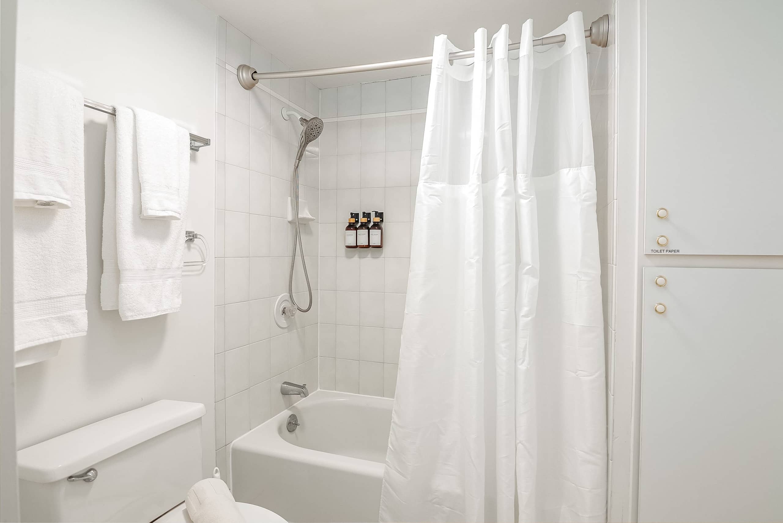bright 3 bed,3 bath, pool, hot tub, tennis, breeze - Photo 47