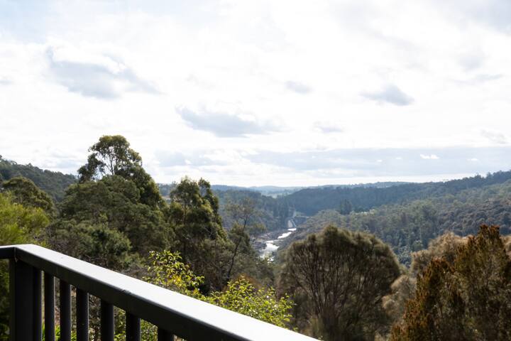 New stunning extension. Esk Treehouse Cabin gallery image 4