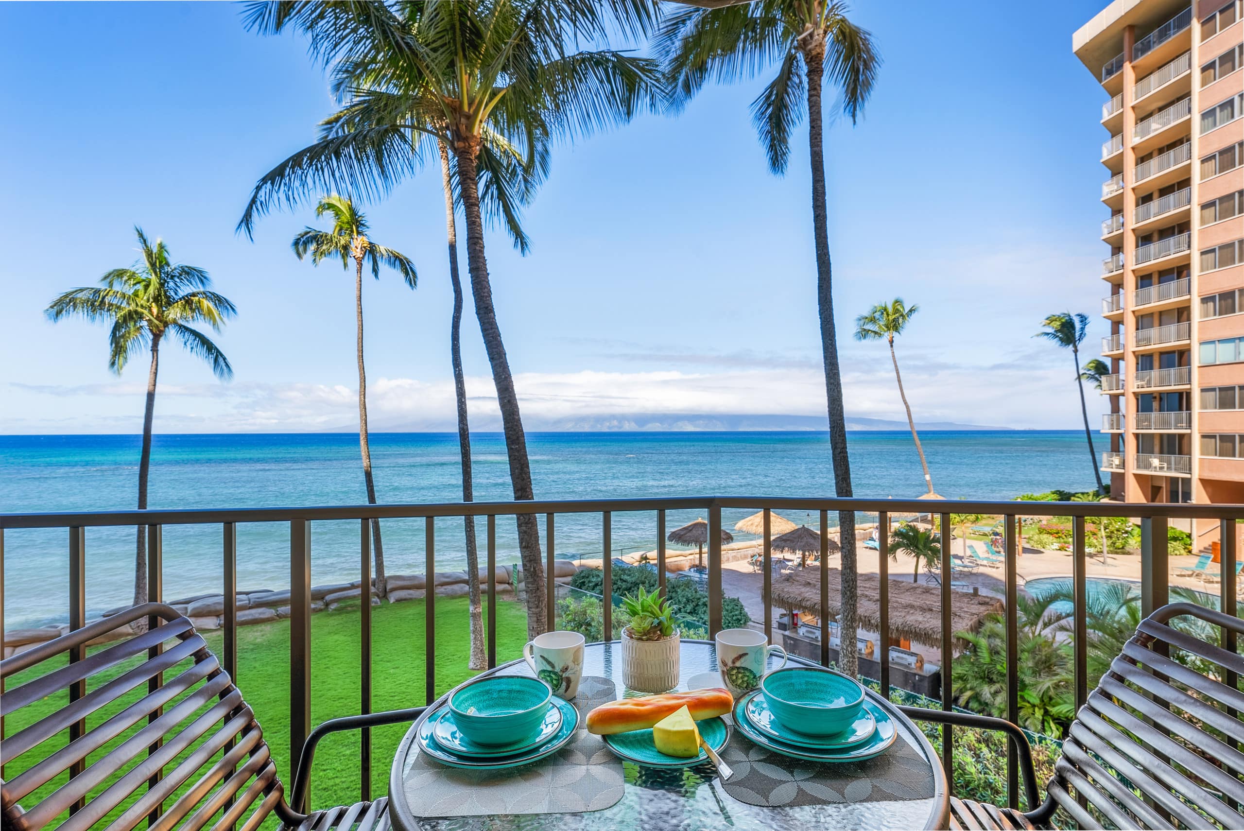 Condo in Lahaina · ★4.8 · 1 bedroom · 2 beds · 1 bath - Image 1