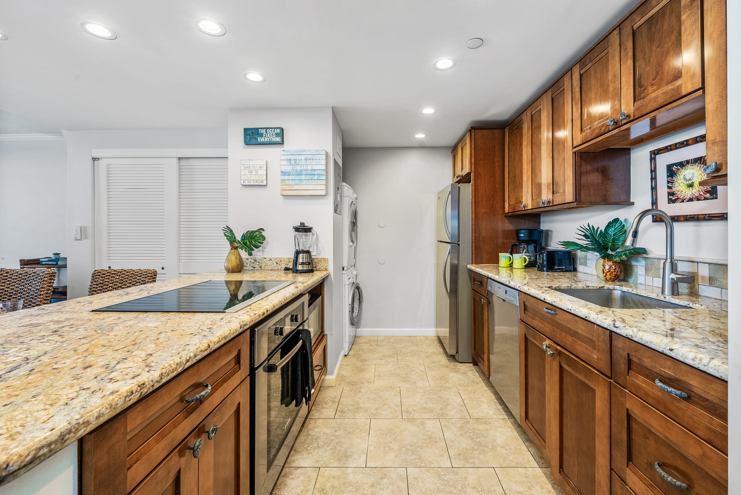Condo in Lahaina · ★4.8 · 1 bedroom · 2 beds · 1 bath - Image 6