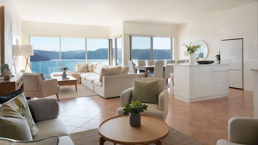 The Pittwater Penthouse gallery image 2